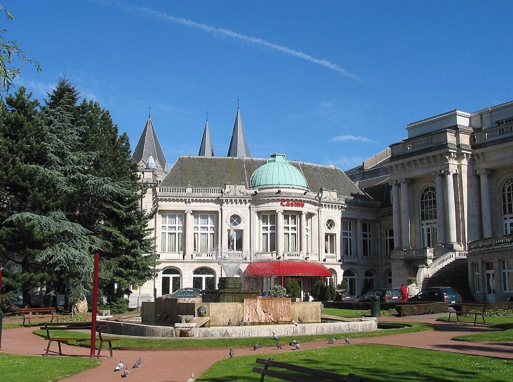 Вилла L'Epicentre Сар-ле-Спа Экстерьер фото